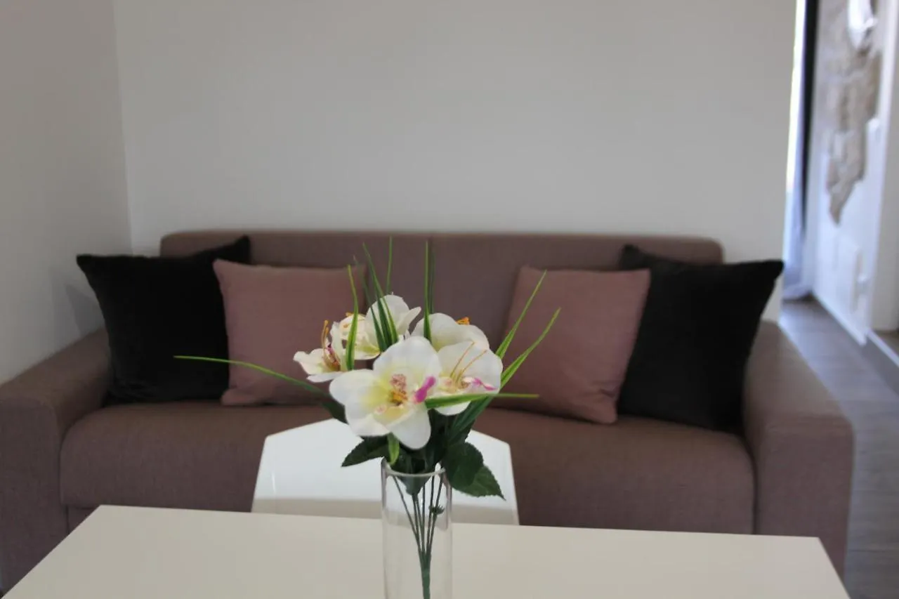 La Casa Sul Lago Desenzano del Garda Apartment