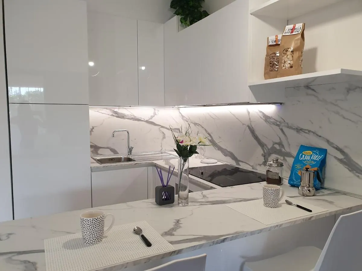 La Casa Sul Lago Desenzano del Garda Apartment